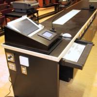 Chemistry lecture theatre demo lab table/lectern